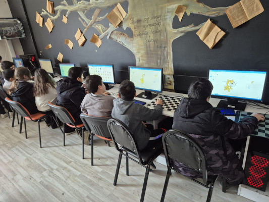 Scratch ile oyun yapıyorum